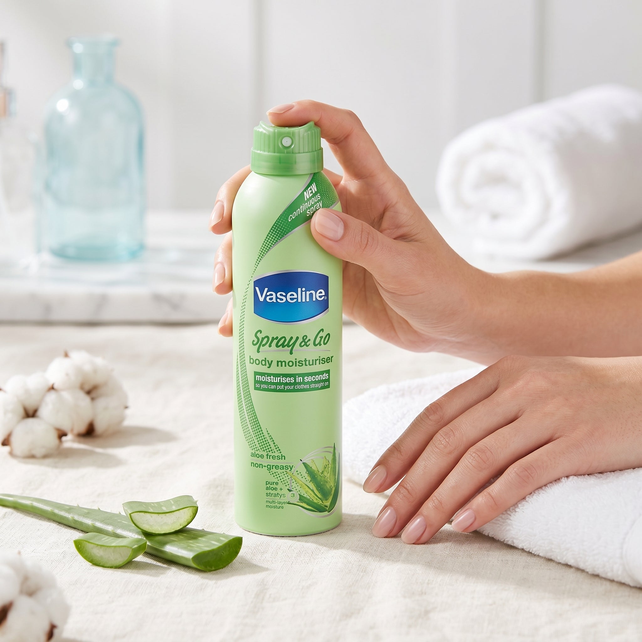 Vaseline Spray & Go Aloe Fresh 190ml Skin Care