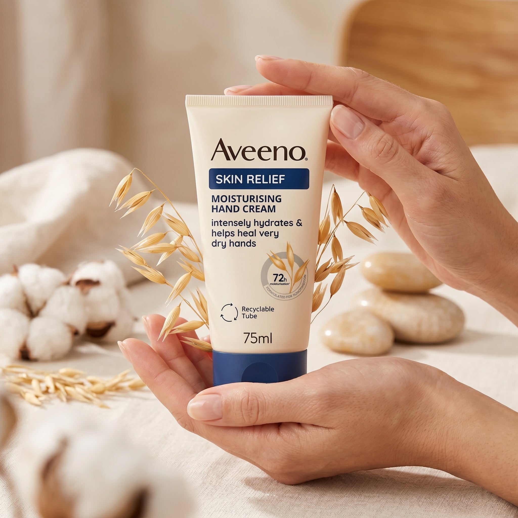 Aveeno Skin Relief Hand Cream 75ml